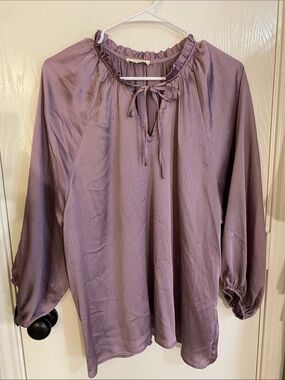 eesome Dusty Lavender Tie-Neck Blouse